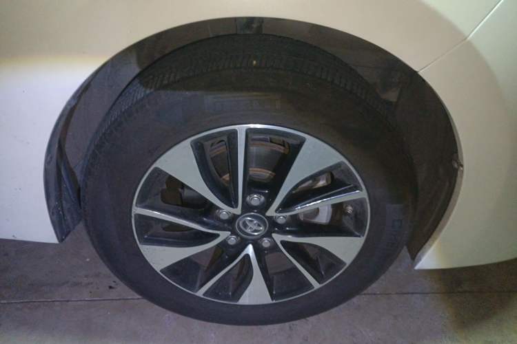 Used Toyota Levin 2018 185T CVT Luxury Edition China V Standard Right Front Wheel Hub