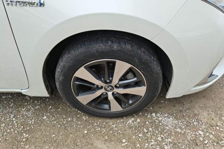 Used Toyota Levin 2018 Dual-Engine 1.8H GS-V E-CVT Prestige Version China V Standard Right Front Wheel Hub