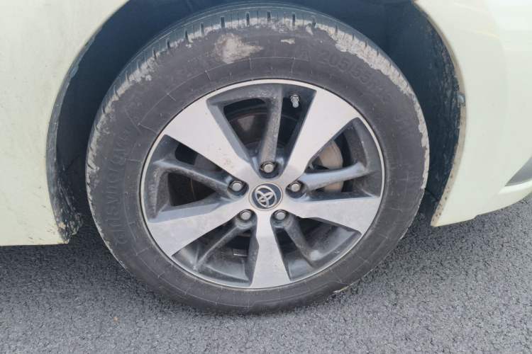 Used Toyota Levin 2018 Dual-Engine 1.8H GS-V E-CVT Prestige Version China V Standard Right Front Wheel Hub