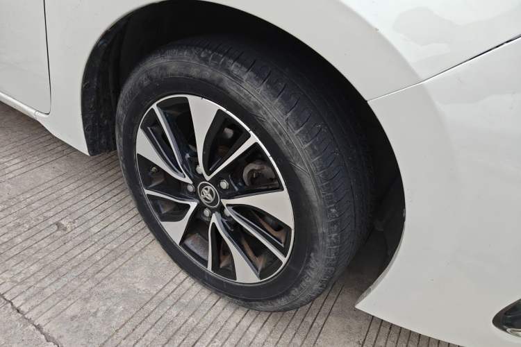 Used Toyota Levin 2018 185T CVT Luxury Edition China V Standard Right Front Wheel Hub