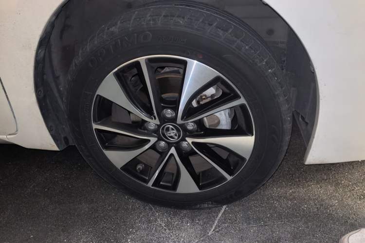 Used Toyota Levin 2018 185T CVT Luxury Edition China V Standard Right Front Wheel Hub