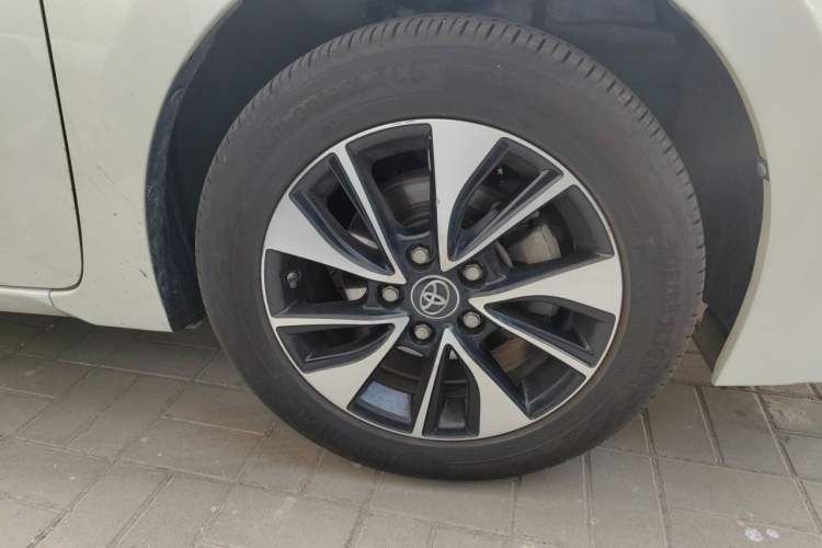 Used Toyota Levin 2018 185T CVT Prestige Version China VI Standard Right Front Wheel Hub
