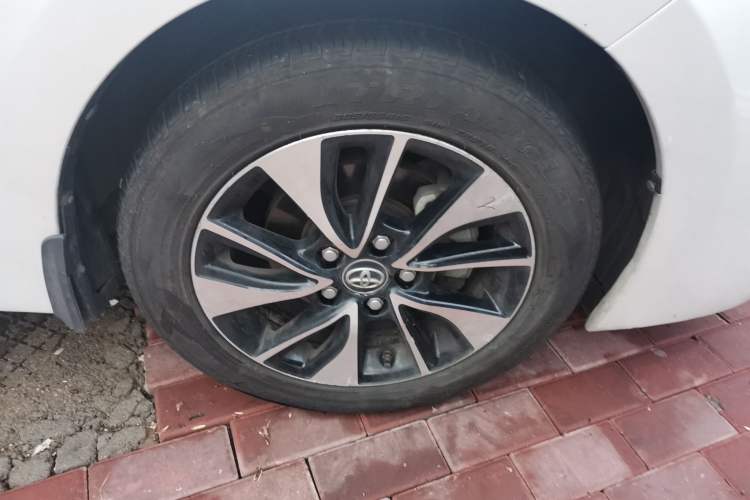 Used Toyota Levin 2018 185T CVT Luxury Edition China V Standard Right Front Wheel Hub