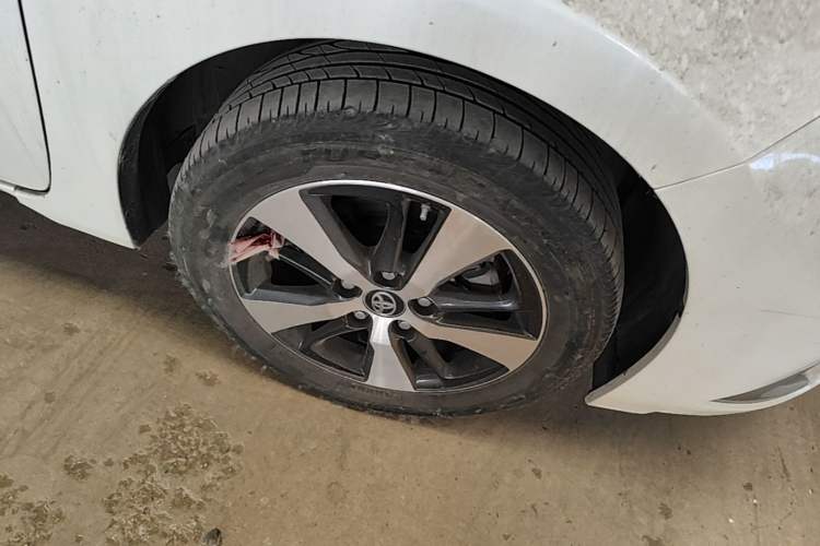 Used Toyota Levin 2018 Dual-Engine 1.8H GS-V E-CVT Prestige Version China VI Standard Right Front Wheel Hub