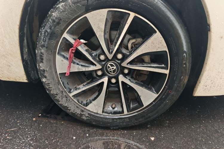 Used Toyota Levin 2018 185T CVT Prestige Version China VI Standard Right Front Wheel Hub