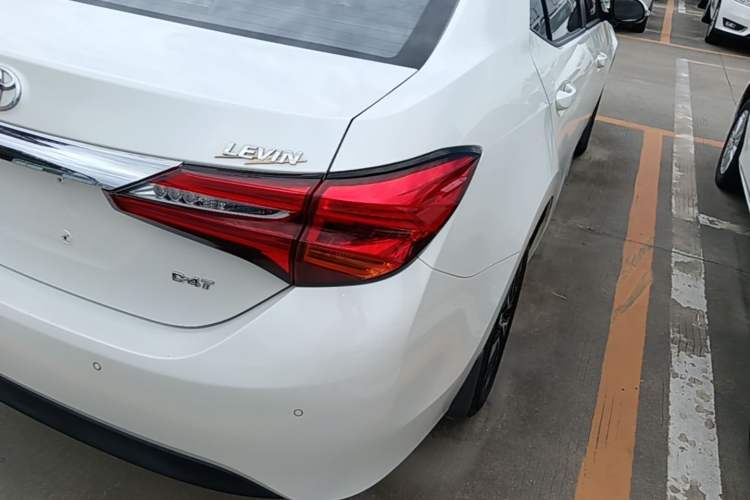 Used Toyota Levin 2018 185T CVT Luxury Edition China V Standard Right Rear Taillight