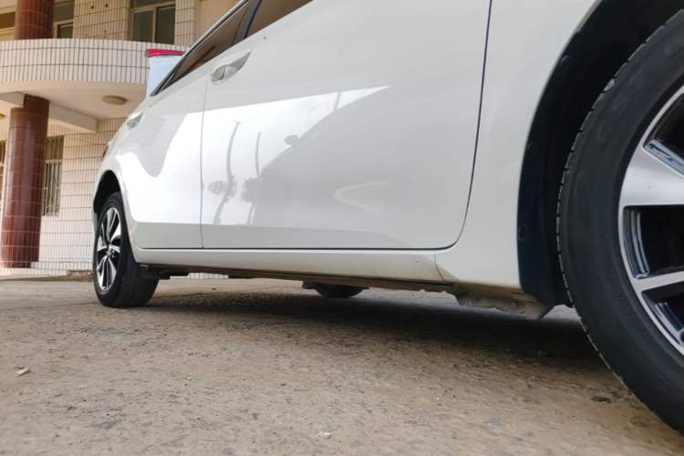 Used Toyota Levin 2018 185T CVT Luxury Edition China V Standard Right Side Sill