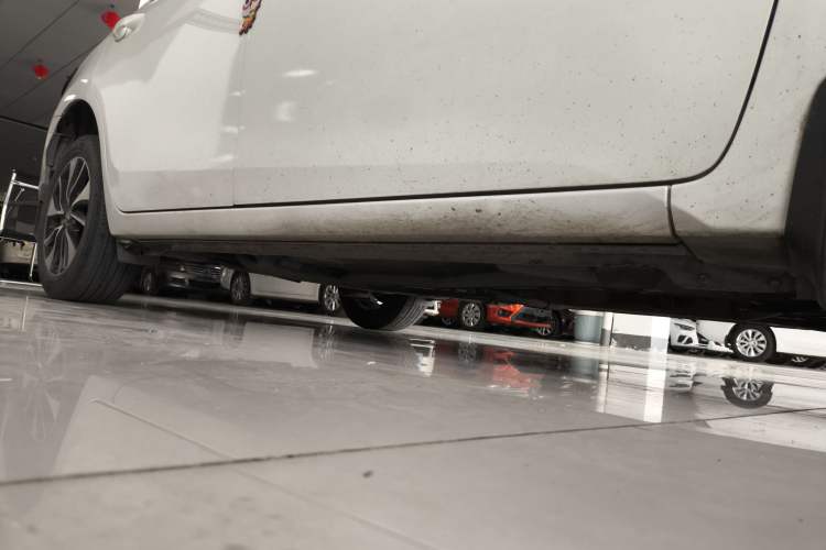 Used Toyota Levin 2018 185T CVT Luxury Edition China V Standard Right Side Sill