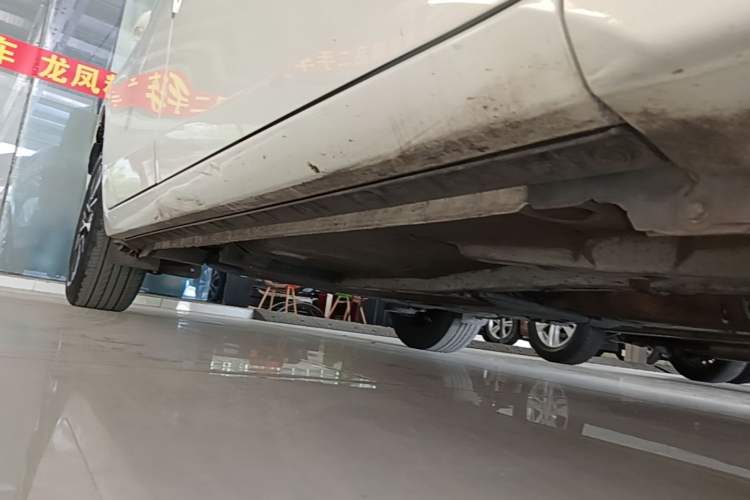 Used Toyota Levin 2018 185T CVT Luxury Edition China V Standard Right Side Sill