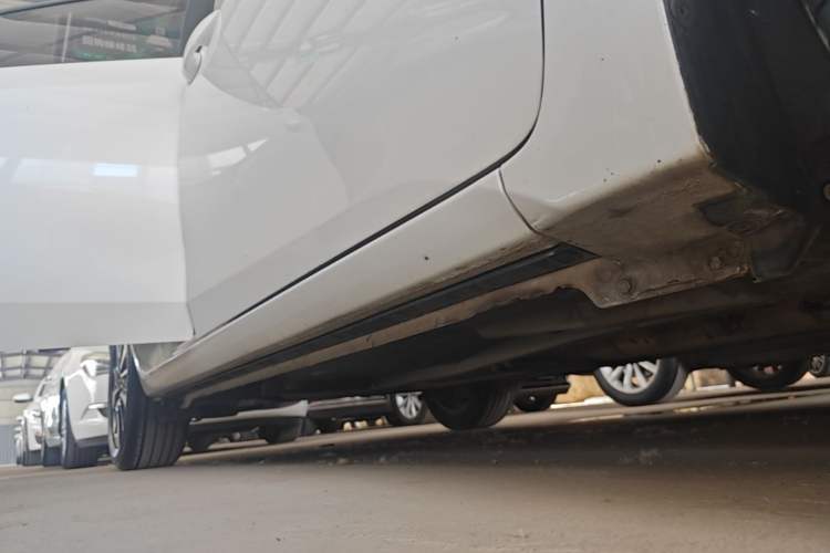 Used Toyota Levin 2018 185T CVT Luxury Edition China V Standard Right Side Sill