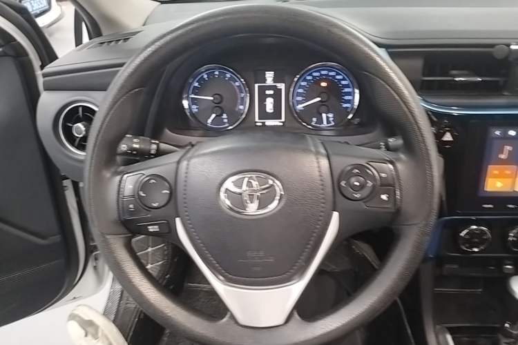 Used Toyota Levin 2018 185T CVT Luxury Edition China V Standard Steering Wheel