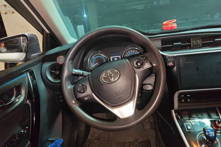 Used Toyota Levin 2018 Dual-Engine 1.8H GS-V E-CVT Prestige Version China V Standard Steering Wheel