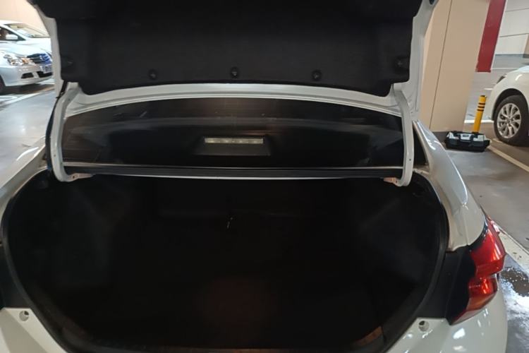 Used Toyota Levin 2018 185T CVT Prestige Version China VI Standard Trunk