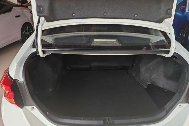 Used Toyota Levin 2018 185T CVT Luxury Edition China V Standard Trunk
