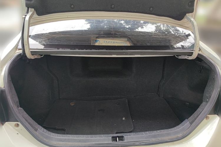 Used Toyota Levin 2018 Dual-Engine 1.8H GS-V E-CVT Prestige Version China VI Standard Trunk