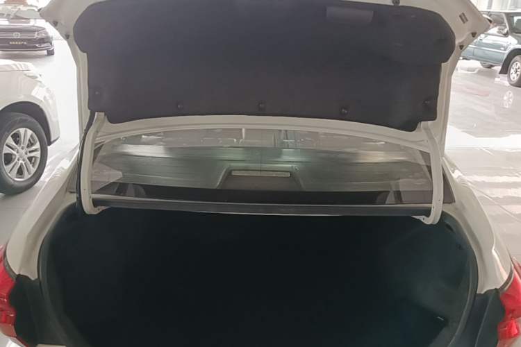 Used Toyota Levin 2018 185T CVT Luxury Edition China V Standard Trunk