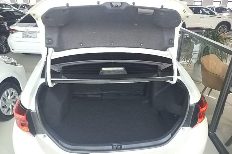 Used Toyota Levin 2018 185T CVT Luxury Edition China V Standard Trunk