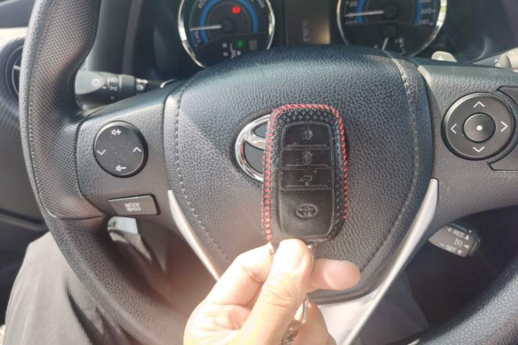 Used Toyota Levin 2018 Dual-Engine 1.8H GS-V E-CVT Prestige Version China V Standard Vehicle Key