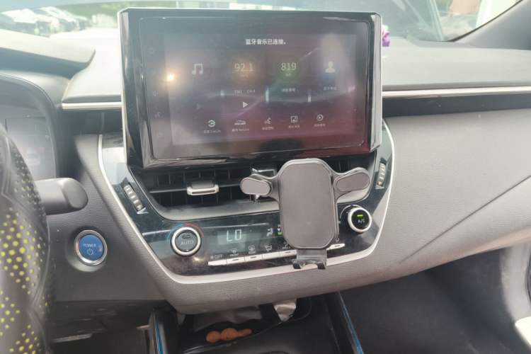 Used Toyota Levin 2019 Dual-Engine 1.8H E-CVT Luxury Edition China VI Standard Audio And AC Panel