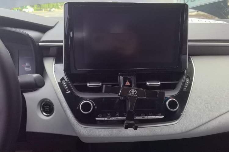 Used Toyota Levin 2019 185T CVT Luxury Edition China VI Standard Audio And AC Panel