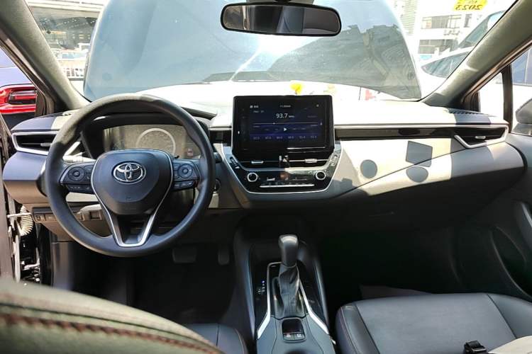 Used Toyota Levin 2019 185T CVT Luxury Edition China VI Standard Center Console