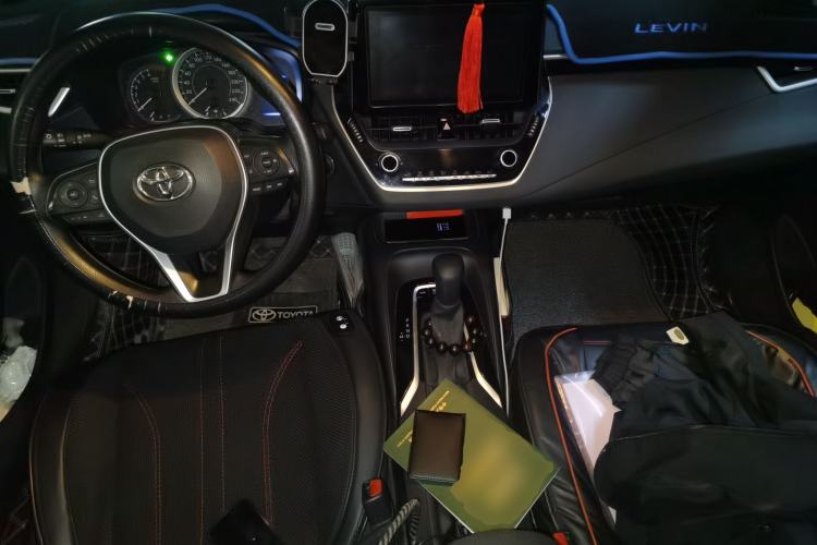 Used Toyota Levin 2019 185T CVT Luxury Edition China VI Standard Center Console