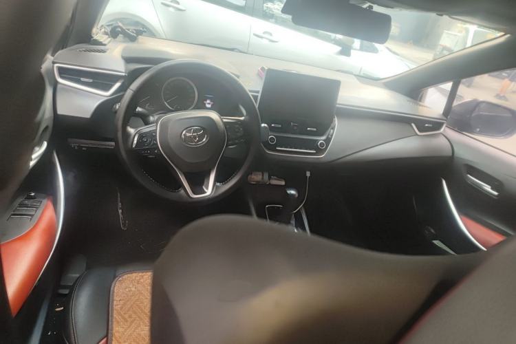 Used Toyota Levin 2019 Dual-Engine 1.8H E-CVT Luxury Edition China VI Standard Center Console