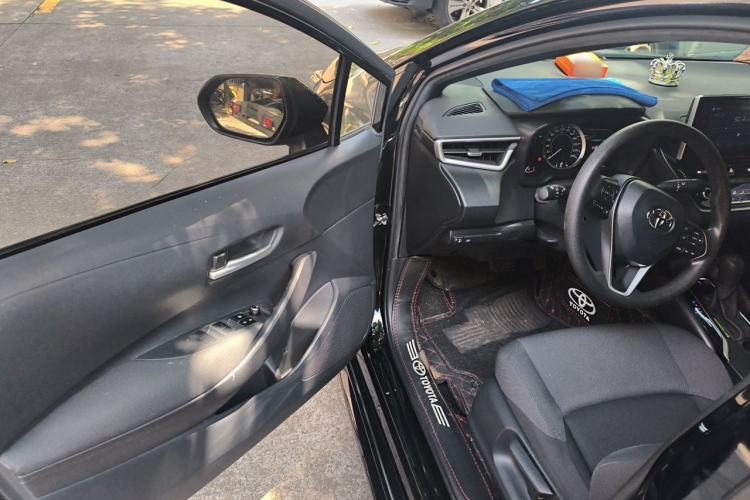Used Toyota Levin 2019 185T CVT Luxury Edition China VI Standard Driver Seat