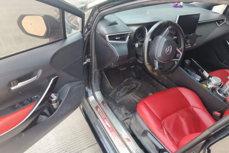 Used Toyota Levin 2019 Dual-Engine 1.8H E-CVT Luxury Edition China VI Standard Driver Seat
