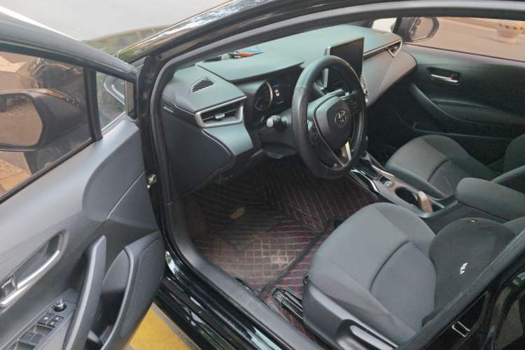 Used Toyota Levin 2019 185T CVT Luxury Edition China VI Standard Driver Seat