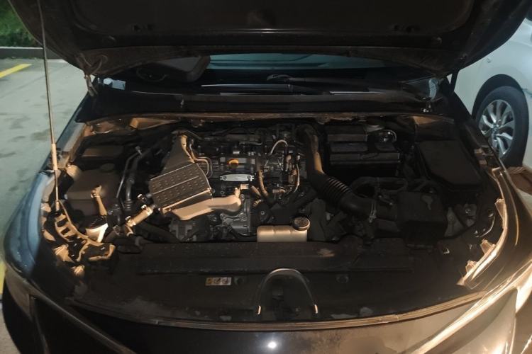 Used Toyota Levin 2019 185T CVT Sport Edition China VI Standard Engine Bay