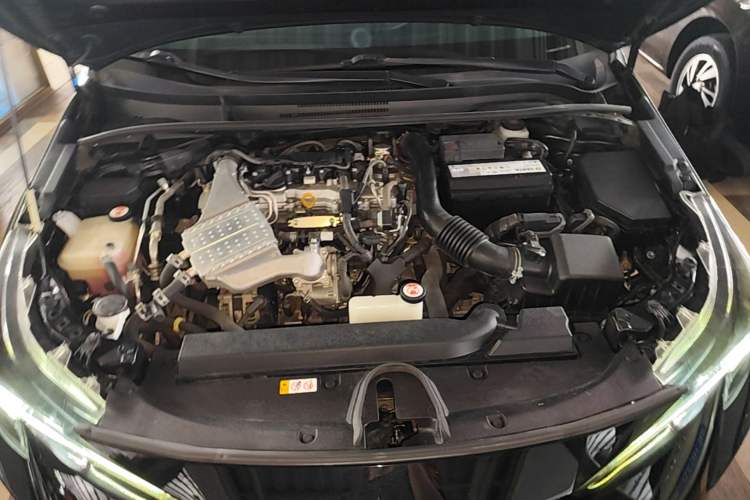 Used Toyota Levin 2019 185T CVT Luxury Edition China VI Standard Engine Bay
