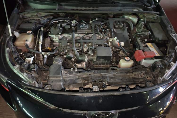 Used Toyota Levin 2019 Dual-Engine 1.8H E-CVT Luxury Edition China VI Standard Engine Bay