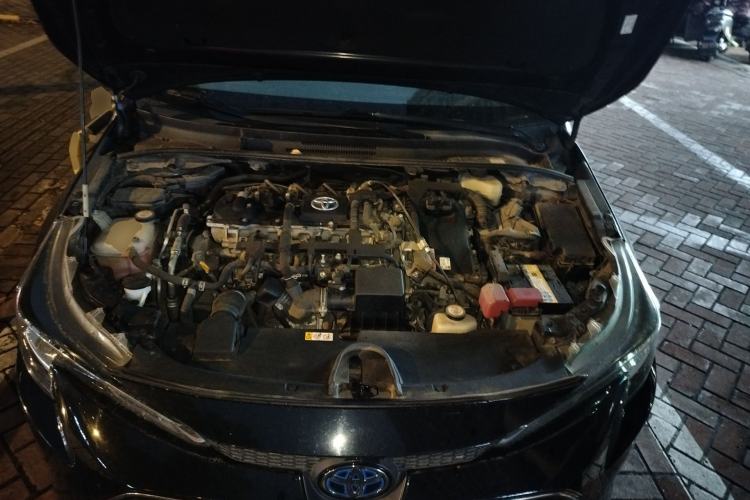Used Toyota Levin 2019 Dual-Engine 1.8H E-CVT Luxury Edition China V Standard Engine Bay