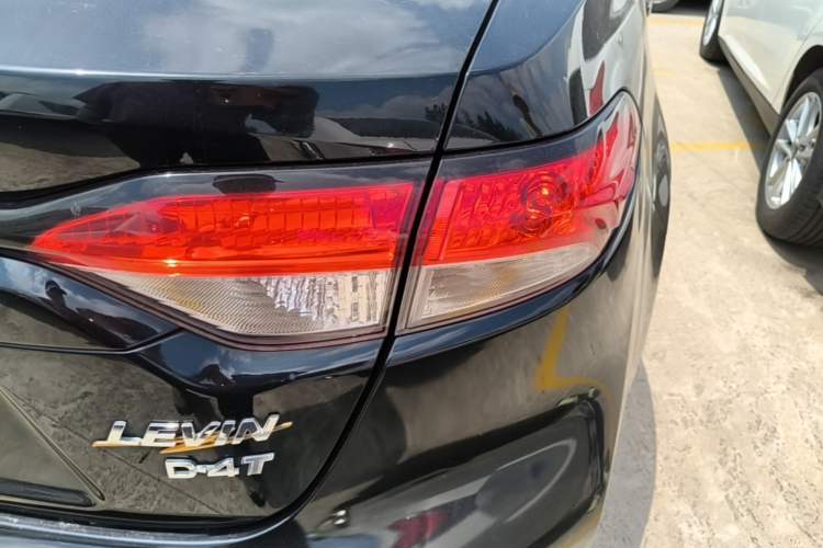 Used Toyota Levin 2019 185T CVT Luxury Edition China VI Standard Exterior 3