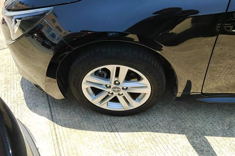 Used Toyota Levin 2019 185T CVT Luxury Edition China VI Standard Exterior 4