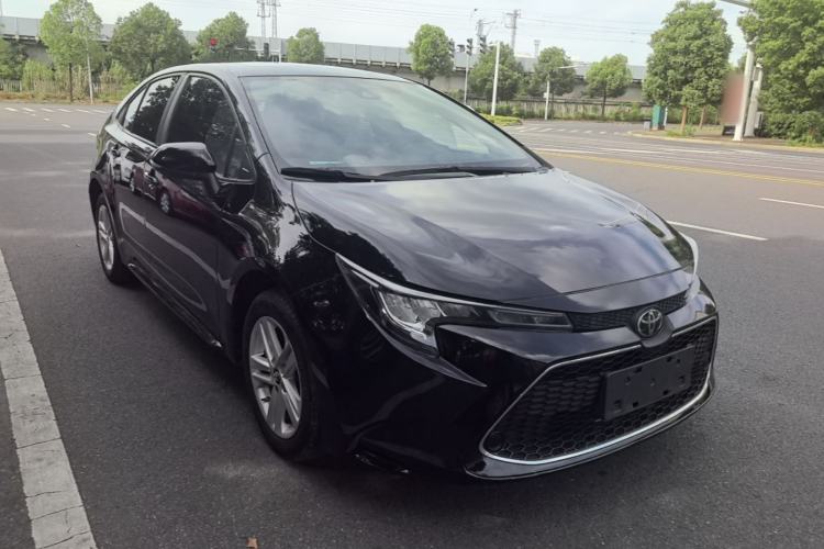 Used Toyota Levin 2019 185T CVT Luxury Edition China VI Standard Front Right 45 Deg
