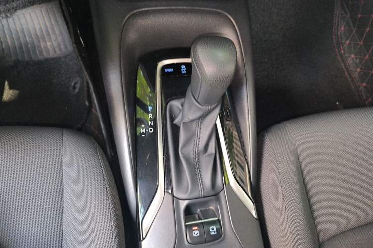 Used Toyota Levin 2019 185T CVT Luxury Edition China VI Standard Gear Lever