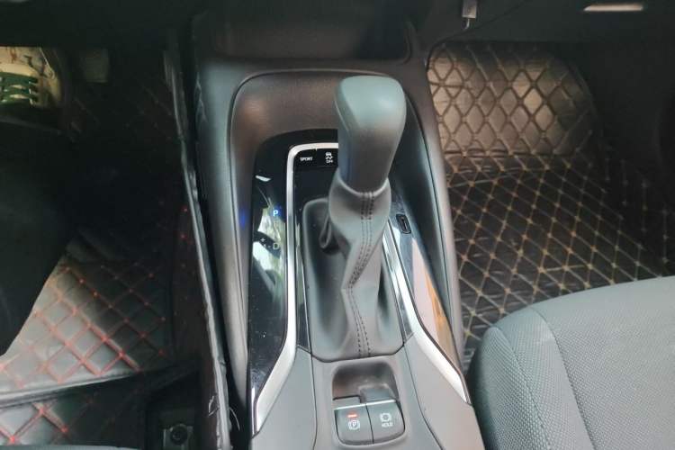 Used Toyota Levin 2019 185T CVT Luxury Edition China VI Standard Gear Lever