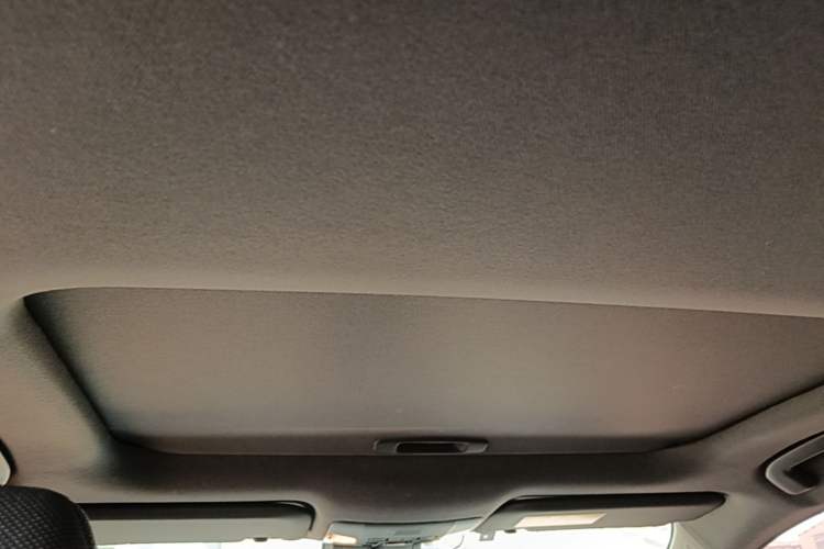 Used Toyota Levin 2019 185T CVT Luxury Edition China VI Standard Headliner