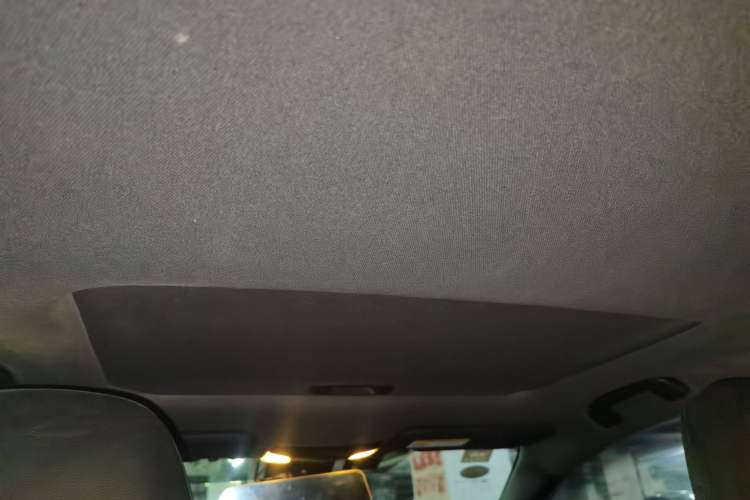 Used Toyota Levin 2019 185T CVT Luxury Edition China VI Standard Headliner