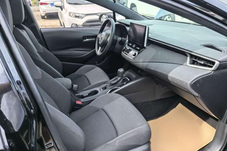 Used Toyota Levin 2019 185T CVT Luxury Edition China VI Standard Interior 1