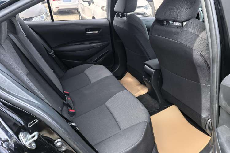 Used Toyota Levin 2019 185T CVT Luxury Edition China VI Standard Interior 3