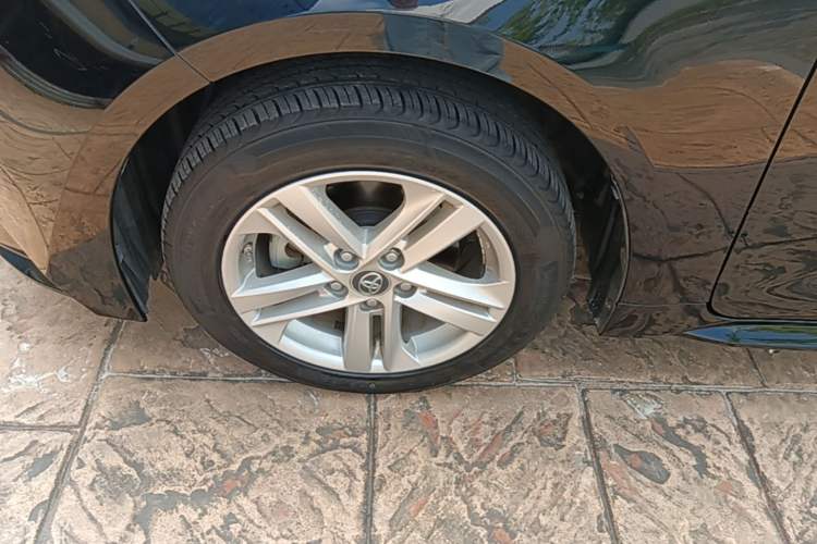 Used Toyota Levin 2019 185T CVT Luxury Edition China VI Standard Left Front Wheel Hub