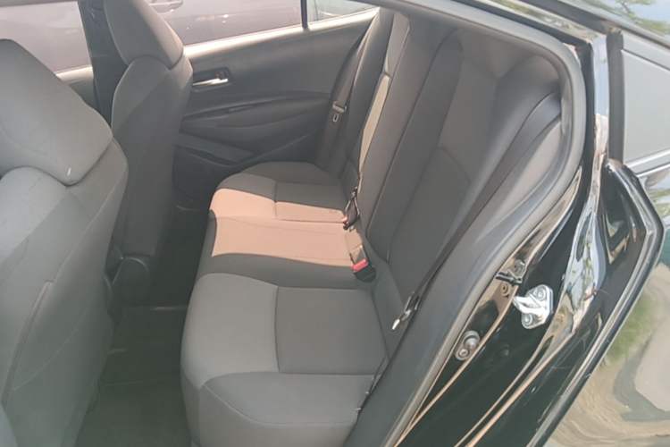 Used Toyota Levin 2019 185T CVT Luxury Edition China VI Standard Left Rear Seat