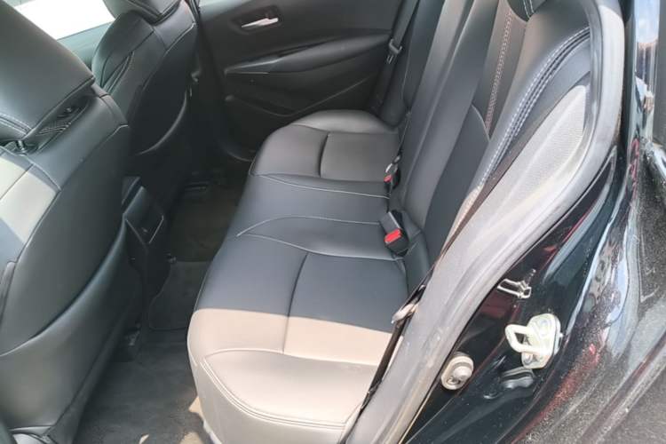 Used Toyota Levin 2019 185T CVT Luxury Edition China VI Standard Left Rear Seat