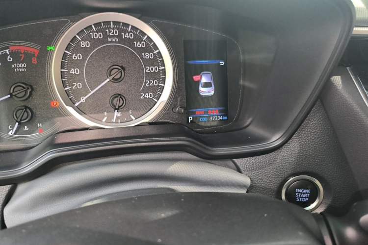 Used Toyota Levin 2019 185T CVT Luxury Edition China VI Standard Odometer Close Up