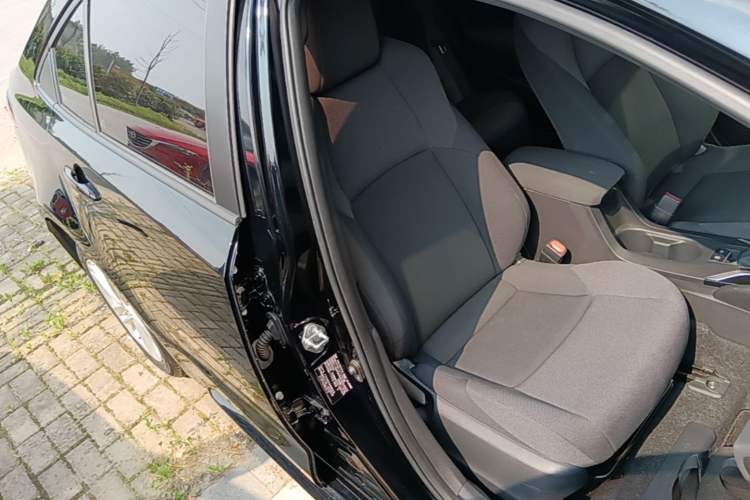 Used Toyota Levin 2019 185T CVT Luxury Edition China VI Standard Right Front Seat
