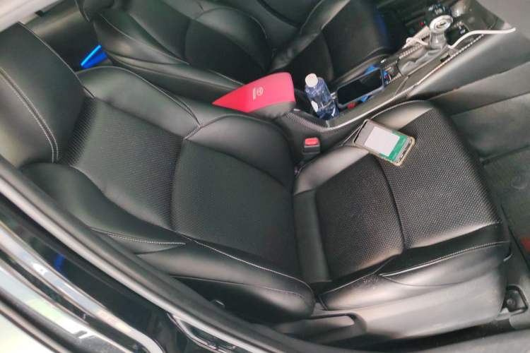 Used Toyota Levin 2019 185T CVT Sport Edition China VI Standard Right Front Seat