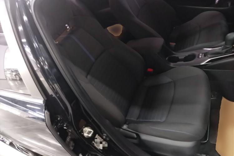 Used Toyota Levin 2019 Dual-Engine 1.8H E-CVT Sport Edition China VI Standard Right Front Seat